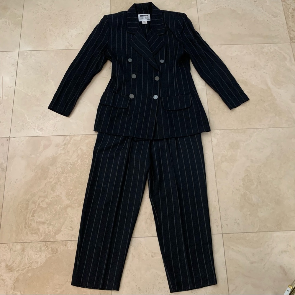 Women’s vintage blazer & pants